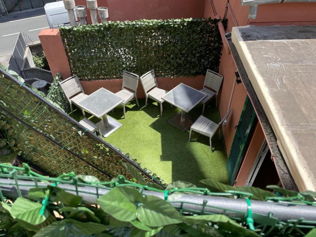 Domus Fieschi Rooms Genoa Bagian luar foto