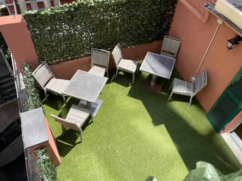 Domus Fieschi Rooms Genoa Bagian luar foto